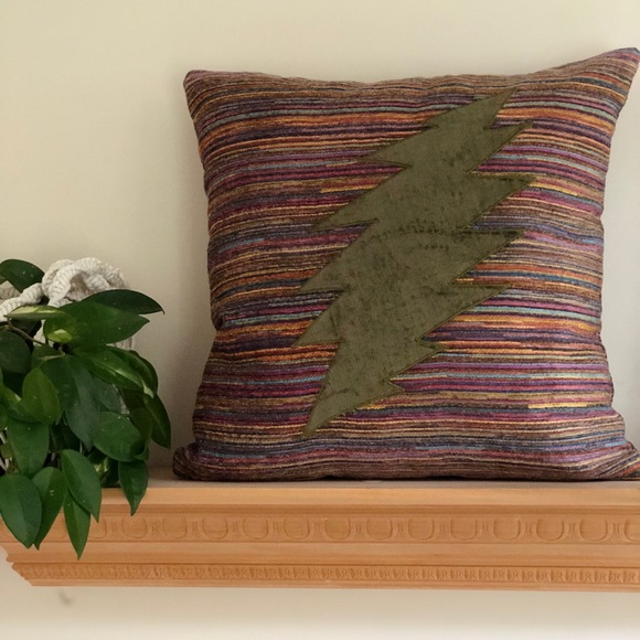 ⚡️Chenille Grateful Dead Bolt Pillows⚡️ - Picture 4 of 6